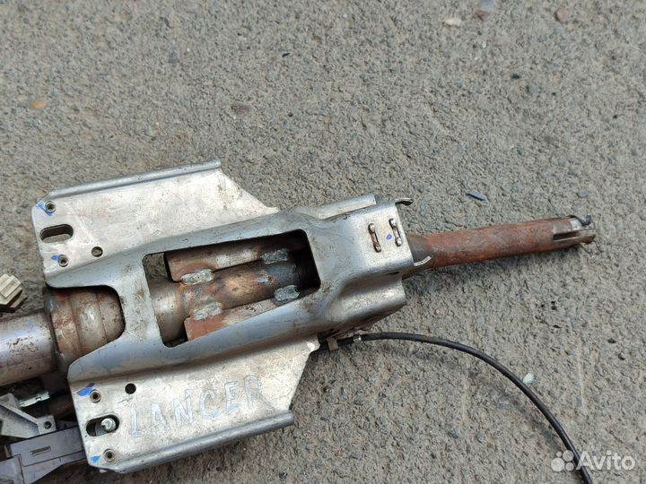 Рулевая колонка с замком Lancer 9 - левый руль