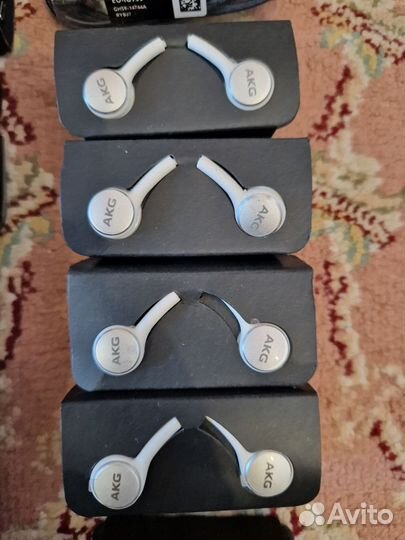 Наушники новые