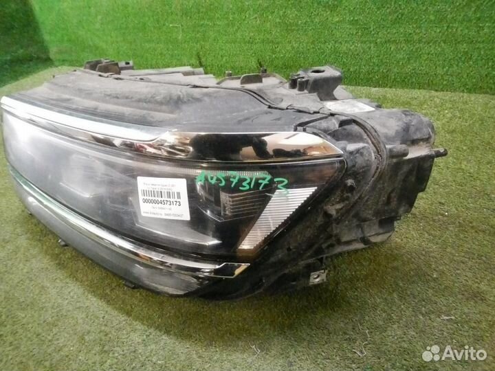 Фара левая Volkswagen Tiguan