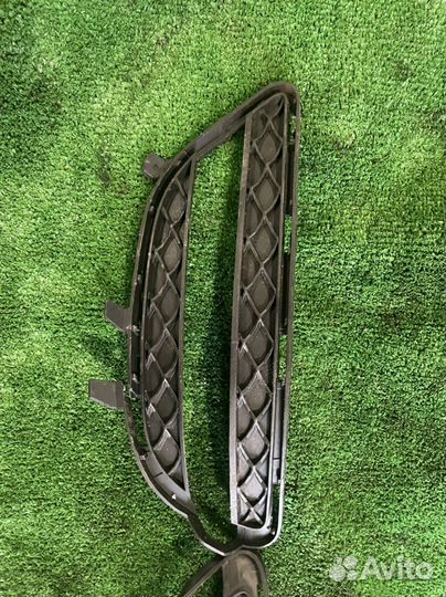 Решетка под дхо mercedes 218 cls 2011 год