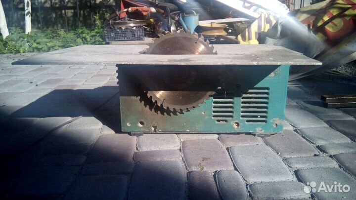 Деревообрабатывающий станок