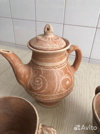 Глиняный кувшин