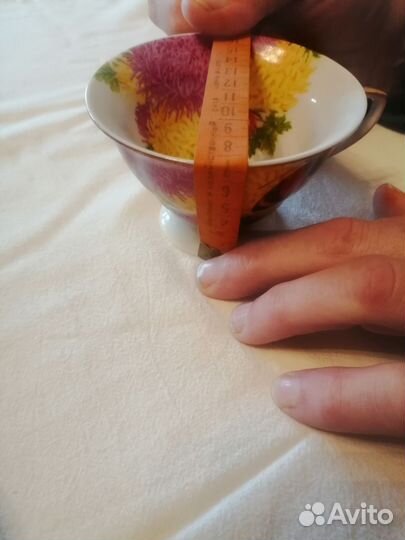 Продам чашки с блюдцами