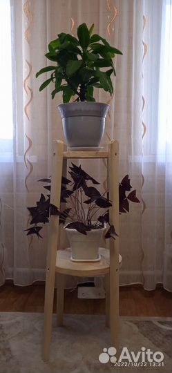 Подставка для цветов, напольная