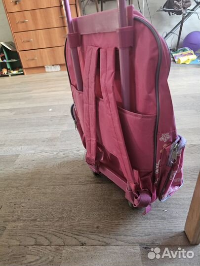 Рюкзак детский на колесиках (для девочки)
