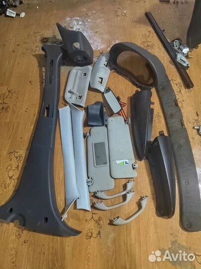 Пластик салона largus cross