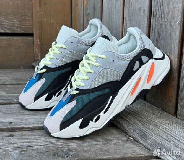 Кроссовки Adidas Yeezy boost 700