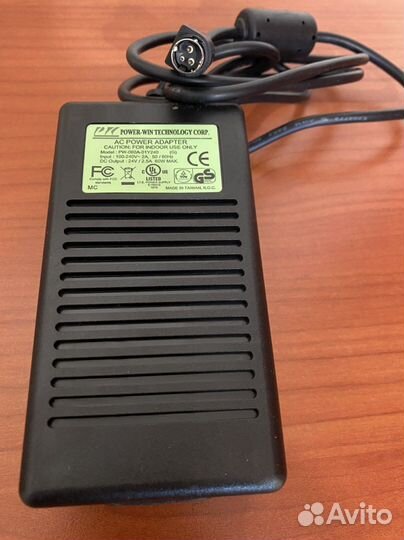 Блок питания, сетевой адаптер