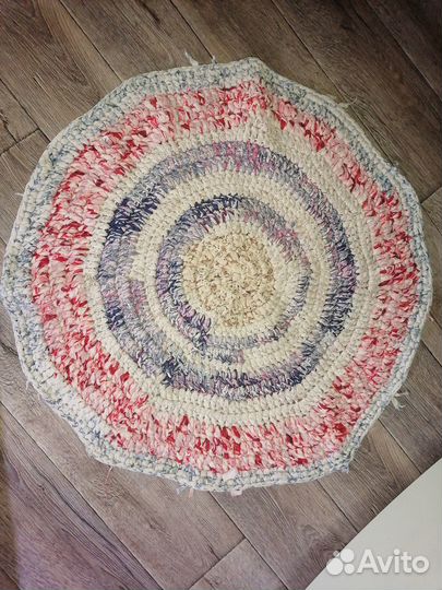 Вязанные коврики на заказ