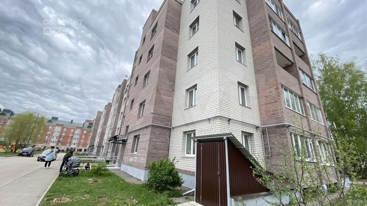 2-к. квартира, 64 м², 1/5 эт.