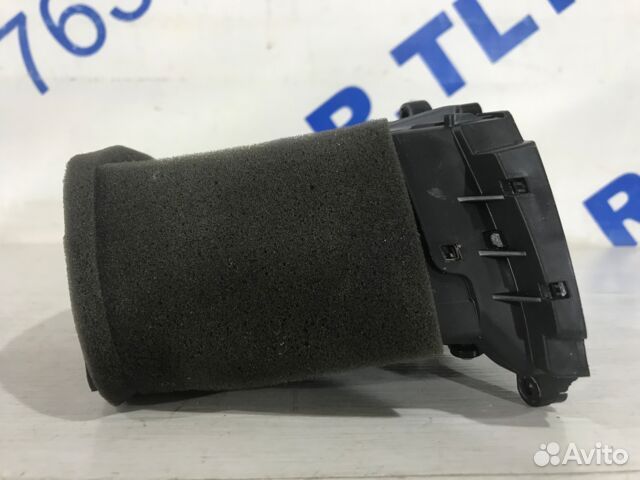 Дефлектор левый KIA sportage 3 SL 2.0 мт