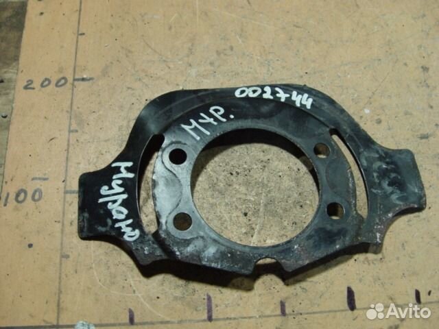 Пыльники поворотных кулаков Nissan murano 03г