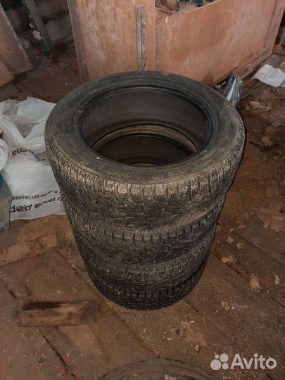 Yokohama Ice Guard Stud IG55 20.5/55 R16 94T