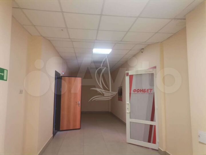 Помещение 160 м² в ТЦ 