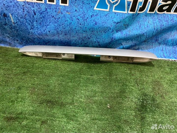 Накладка крышки багажника Mercedes-Benz Ml W163