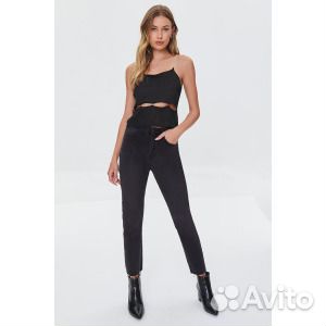 Свитер с вырезом уплотнительного кольца и майка на