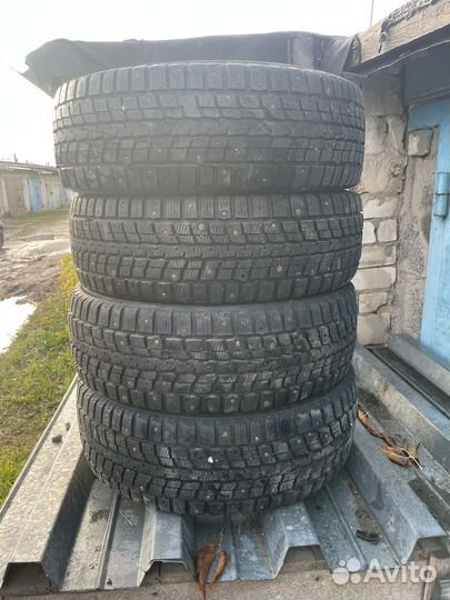 Dunlop Axiom Plus 185/65 R15