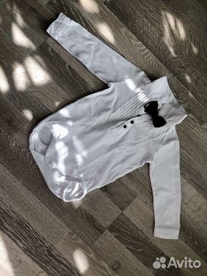 Костюмчик H&M на мальчика 80