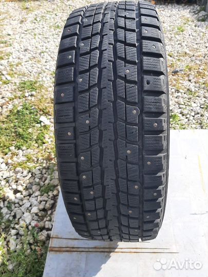 Dunlop SP Winter Ice 01 225/65 R17