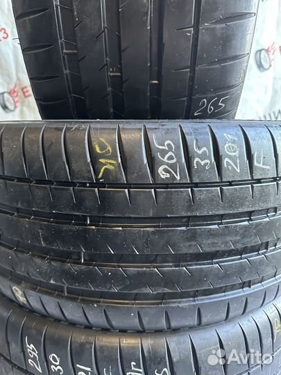 Michelin Pilot Sport 4 S 265/35 R21 и 295/30 R21 101Y