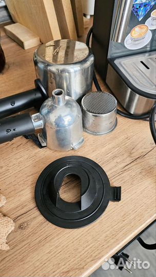 Кофеварка рожкового типа Polaris PCM 4009