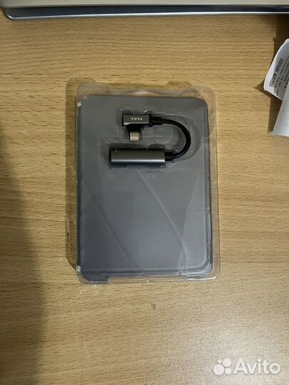 Переходник для наушников и зарядки iPhonе