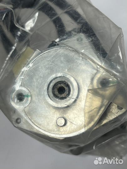 Моторчик задней пятой двери SRX Tahoe Escalade