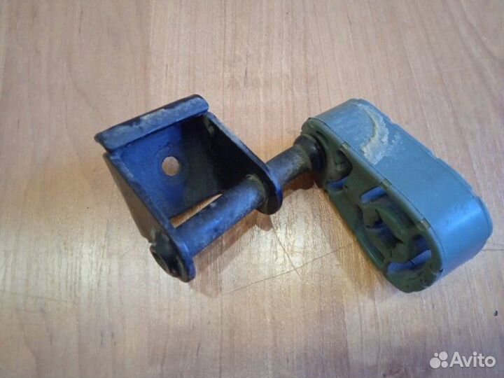 Крепление глушителя (подушка) Mercedes-Benz