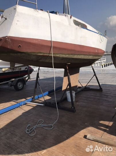 Парусная яхта 7,5 м, для туризма и спорта