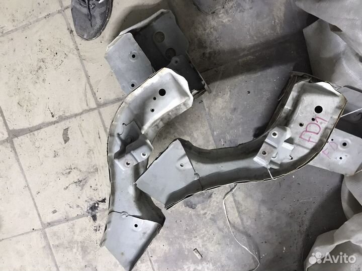 Крыло левое honda civic 4d