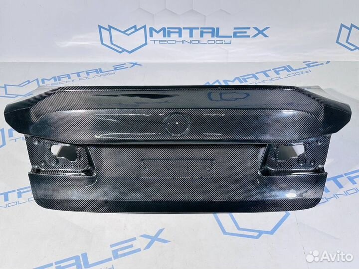 Крышка багажника BMW G30 M5 F90, сухой карбон
