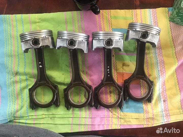 Поршня ваз 21126