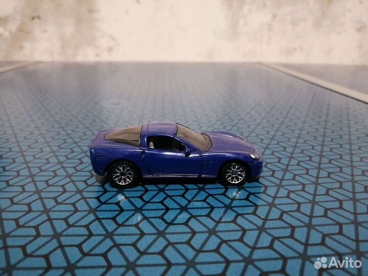 Chevrolet corvette c6 коллекционная модель 1/60