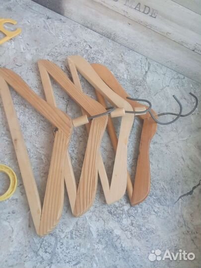 Плечики (вешалки) детские