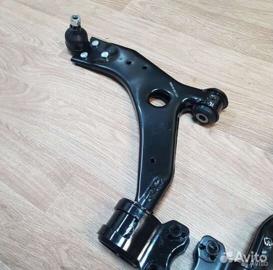 Рычаги передние 2шт Ford Focus 2, Volvo S40