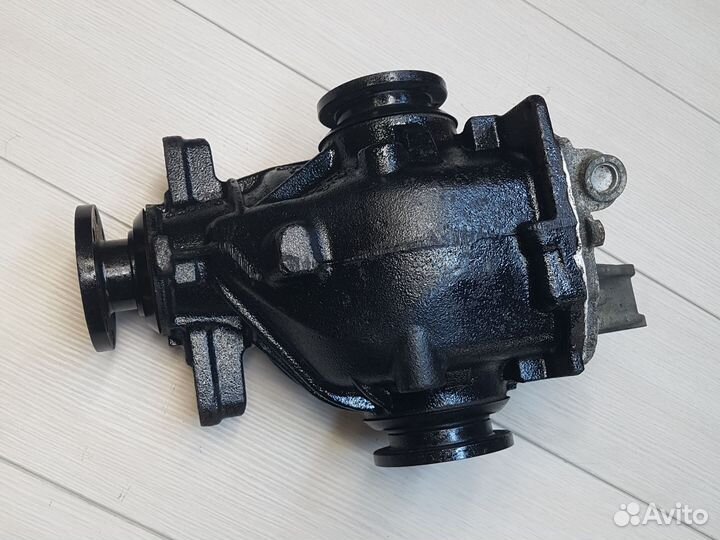 Задний редуктор BMW X3 E83 N52 4.44