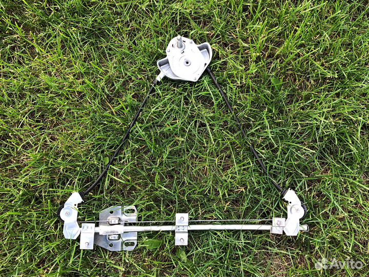 Механический стеклоподъемник левый ваз-2108