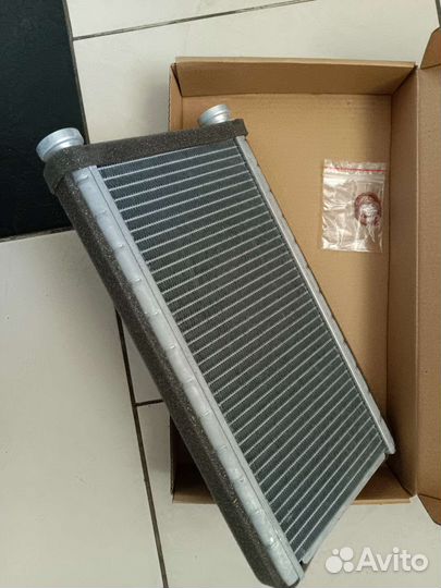 Радиатор отопителя SAT