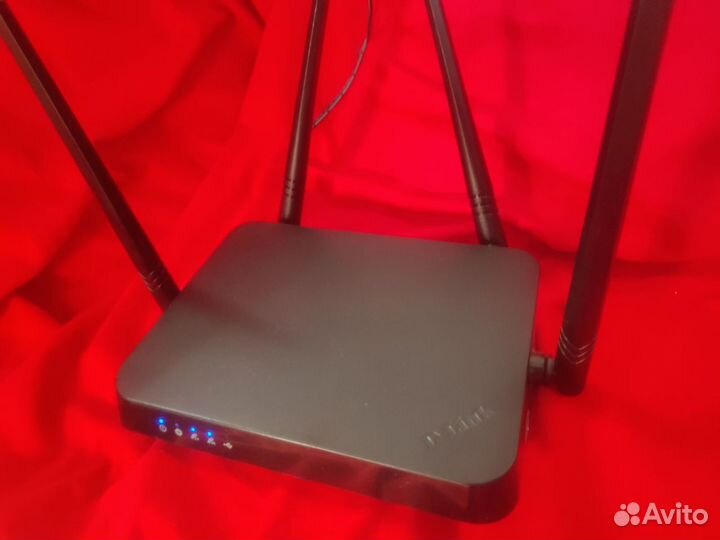Wi Fi Роутер (Гигaбитный) USB,Wi Fi 2,4 и 5Ггц