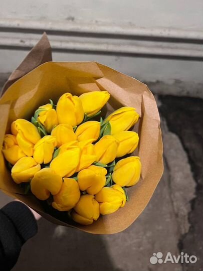 Тюльпаны к 8 марта оптом