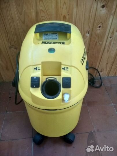 Моющий пылесос Karcher se 3001