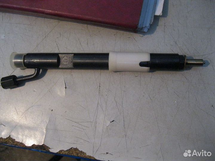 Форсунка D9-220 LW500F D28-001-32+A