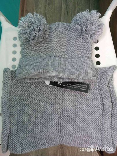 Новый комплект снуд и шапка, шапка шлем