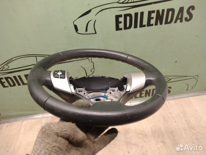 Руль Toyota Yaris XP90 2005-2011