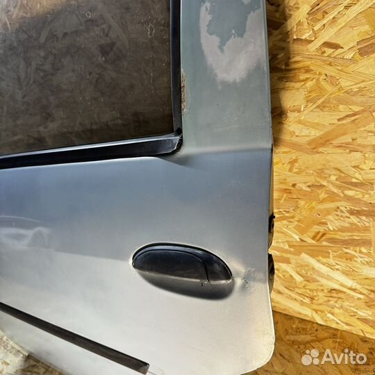 Дверь задняя левая renault logan 1