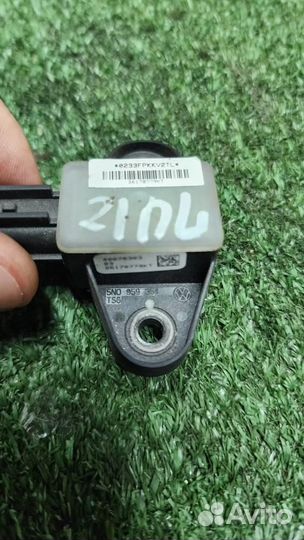 Датчик AIR BAG VW Tiguan 2007-2011