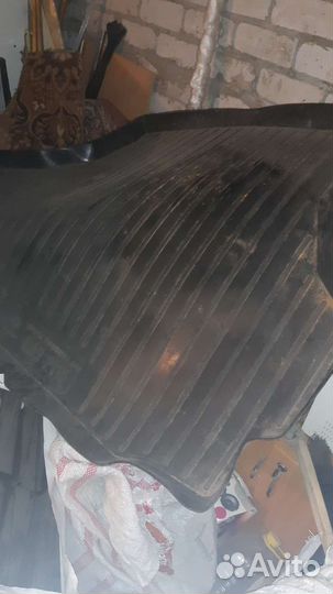 Резиновый коврик в багажник ваз 2115