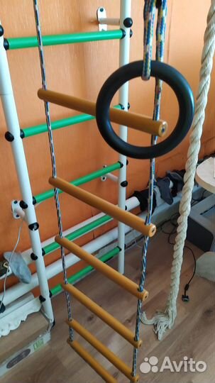 Спортивный уголок для детей; шведская стенка