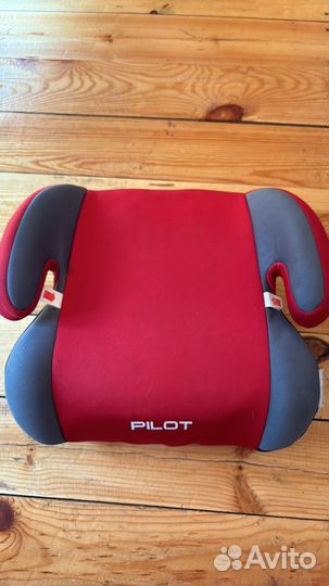 Детский бустер автомобильный