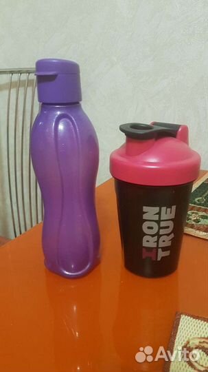 Бутылочка Тапперваре и шейкер для фитнеса